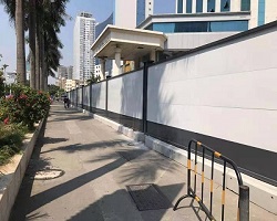 旭東鋼構(gòu)施工圍擋之裝配式烤漆面板圍擋標準A類